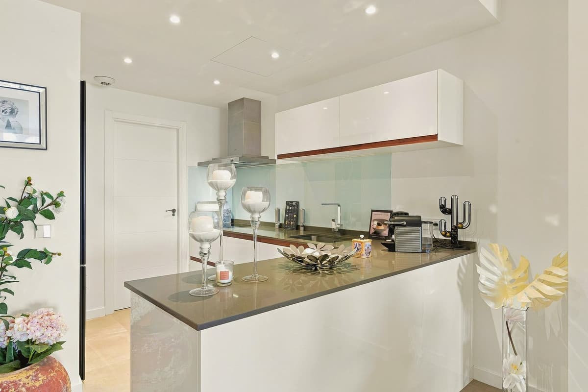 Ground Floor Apartment in Benahavís — photo 7 of 10