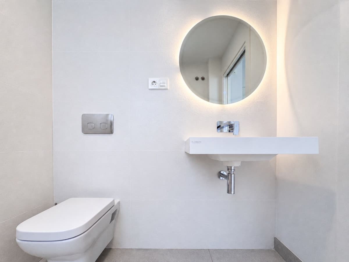 Townhouse in El Chaparral — photo 10 of 10