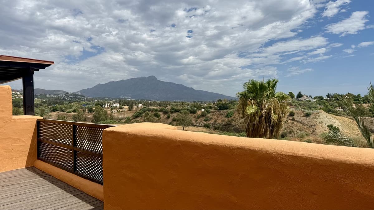 Penthouse Duplex in Benahavís — photo 1 of 10