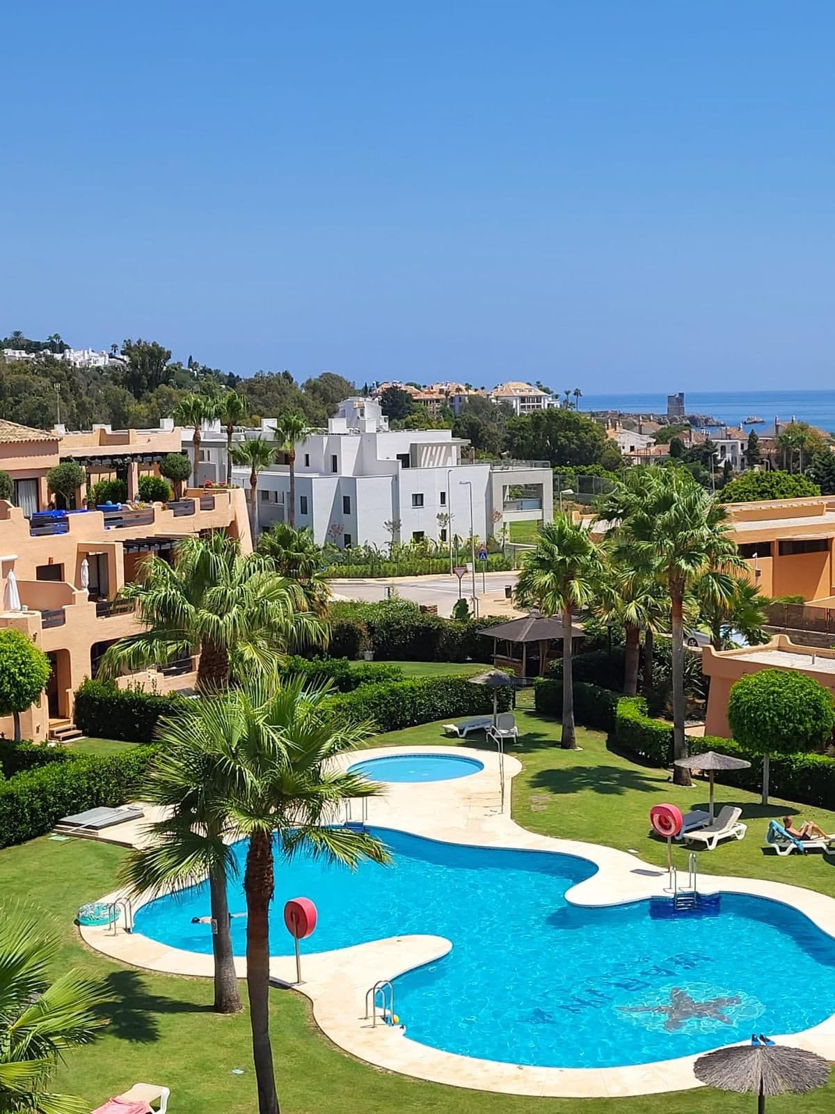 Penthouse in Casares — photo 1 of 10