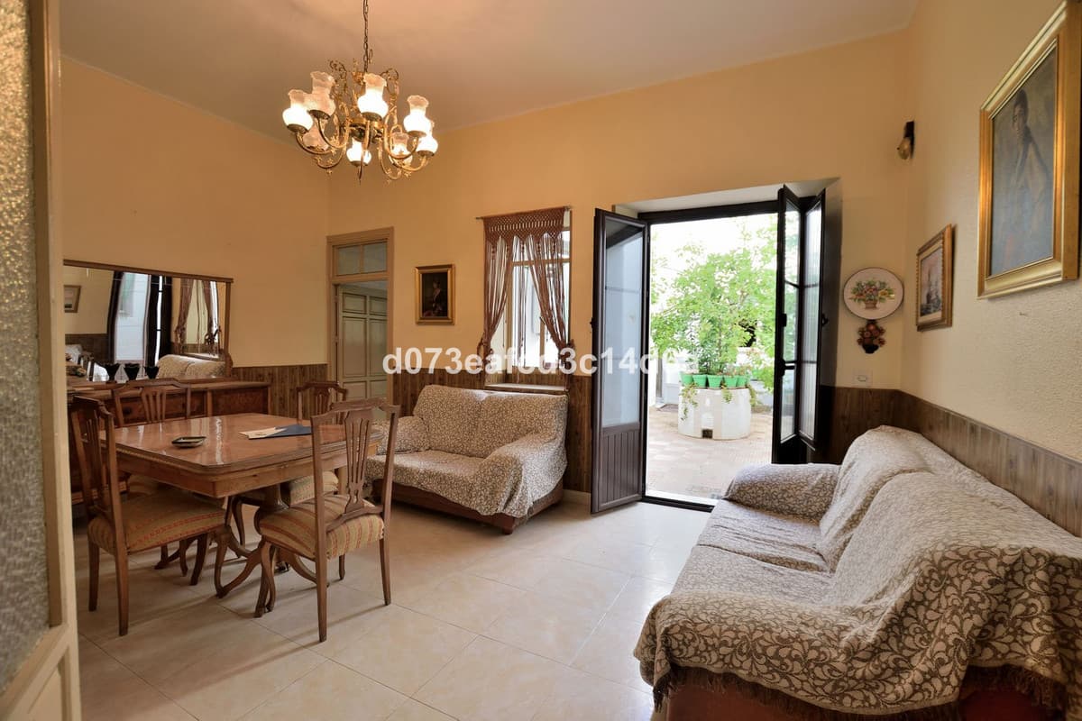 Townhouse in Ronda — photo 7 of 10