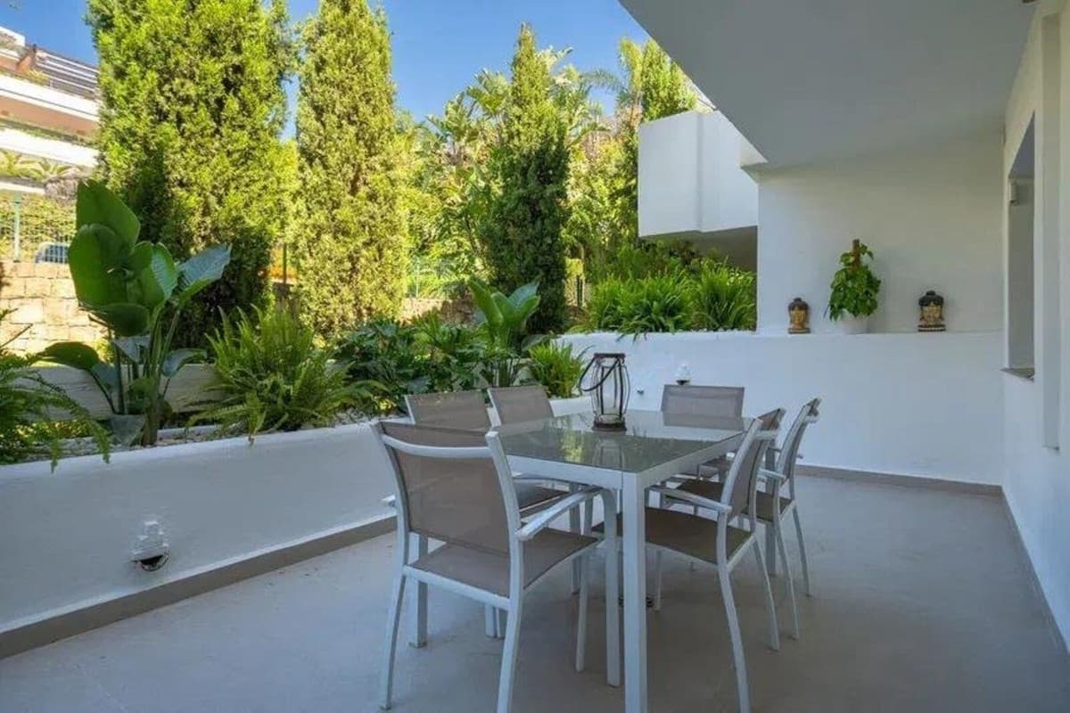 Ground Floor Apartment in Nueva Andalucía — photo 9 of 10