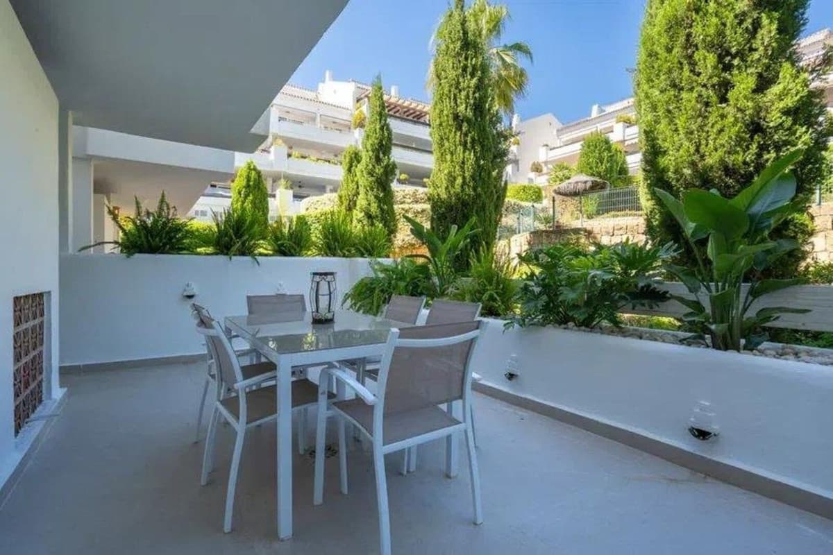 Ground Floor Apartment in Nueva Andalucía — photo 10 of 10