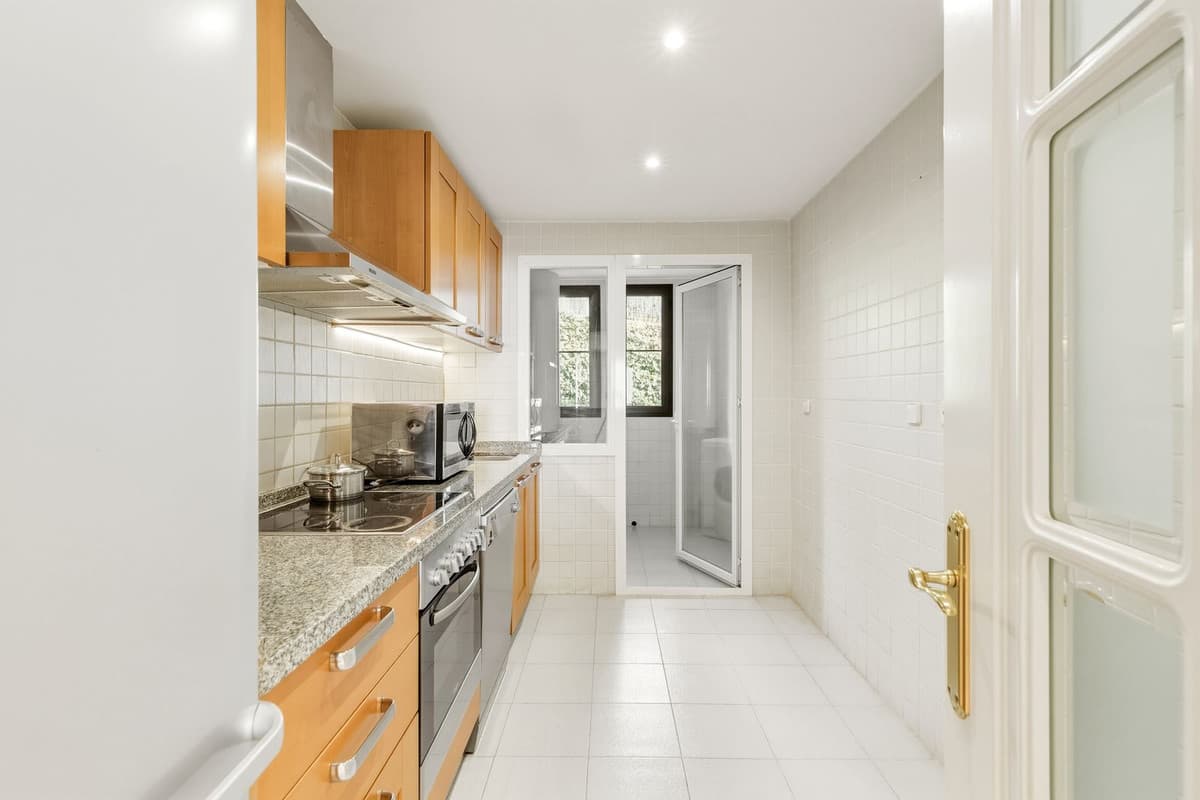 Middle Floor Apartment in Los Arqueros — photo 5 of 10
