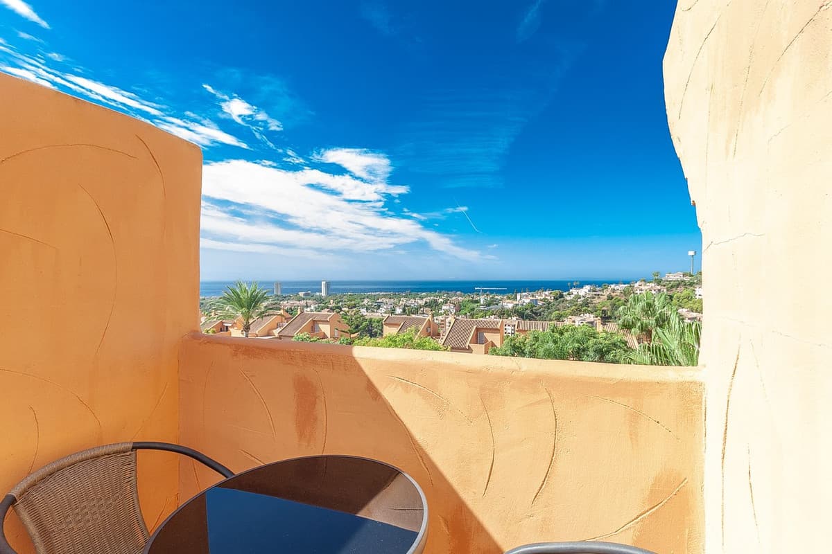 Penthouse in Elviria — photo 6 of 10