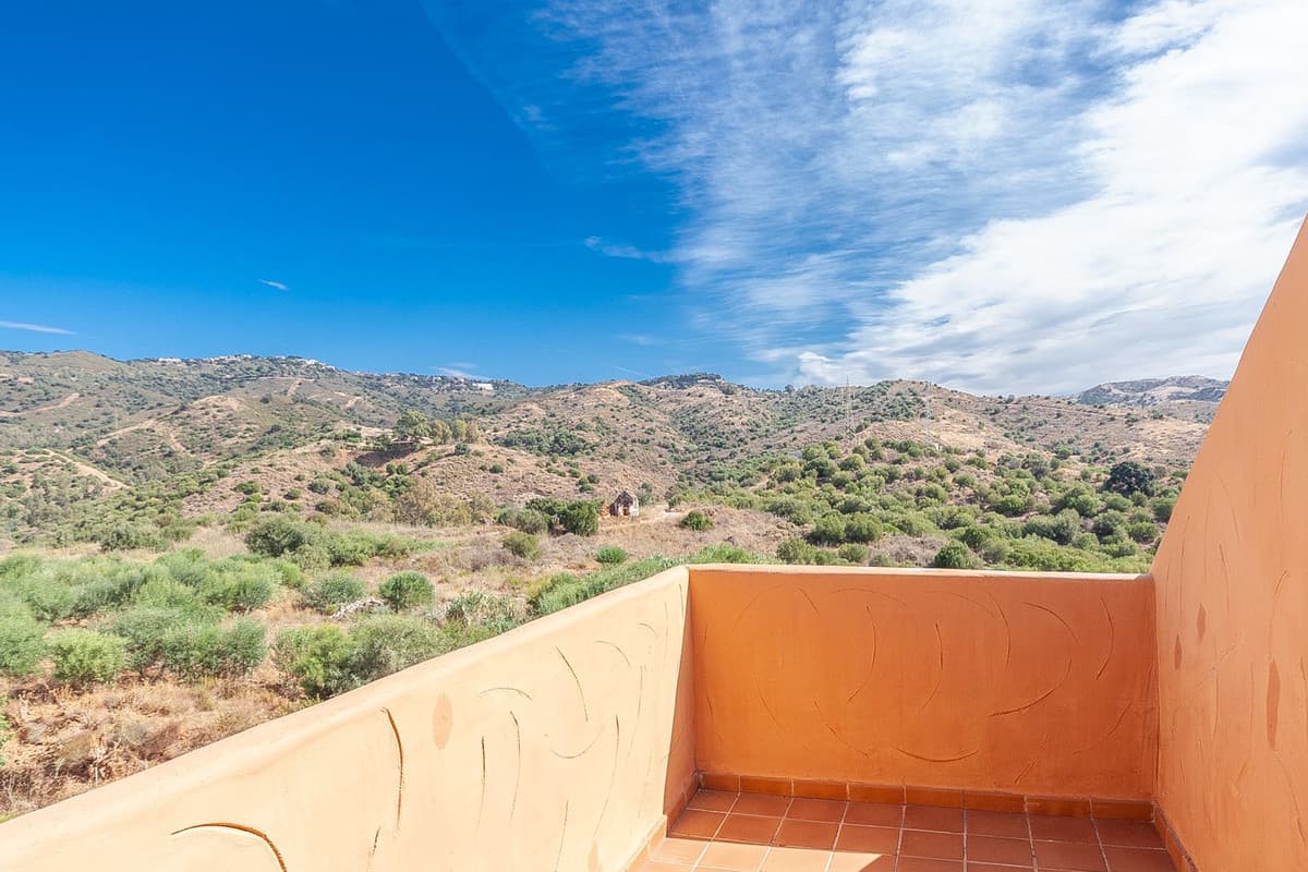 Penthouse in Elviria — photo 7 of 10