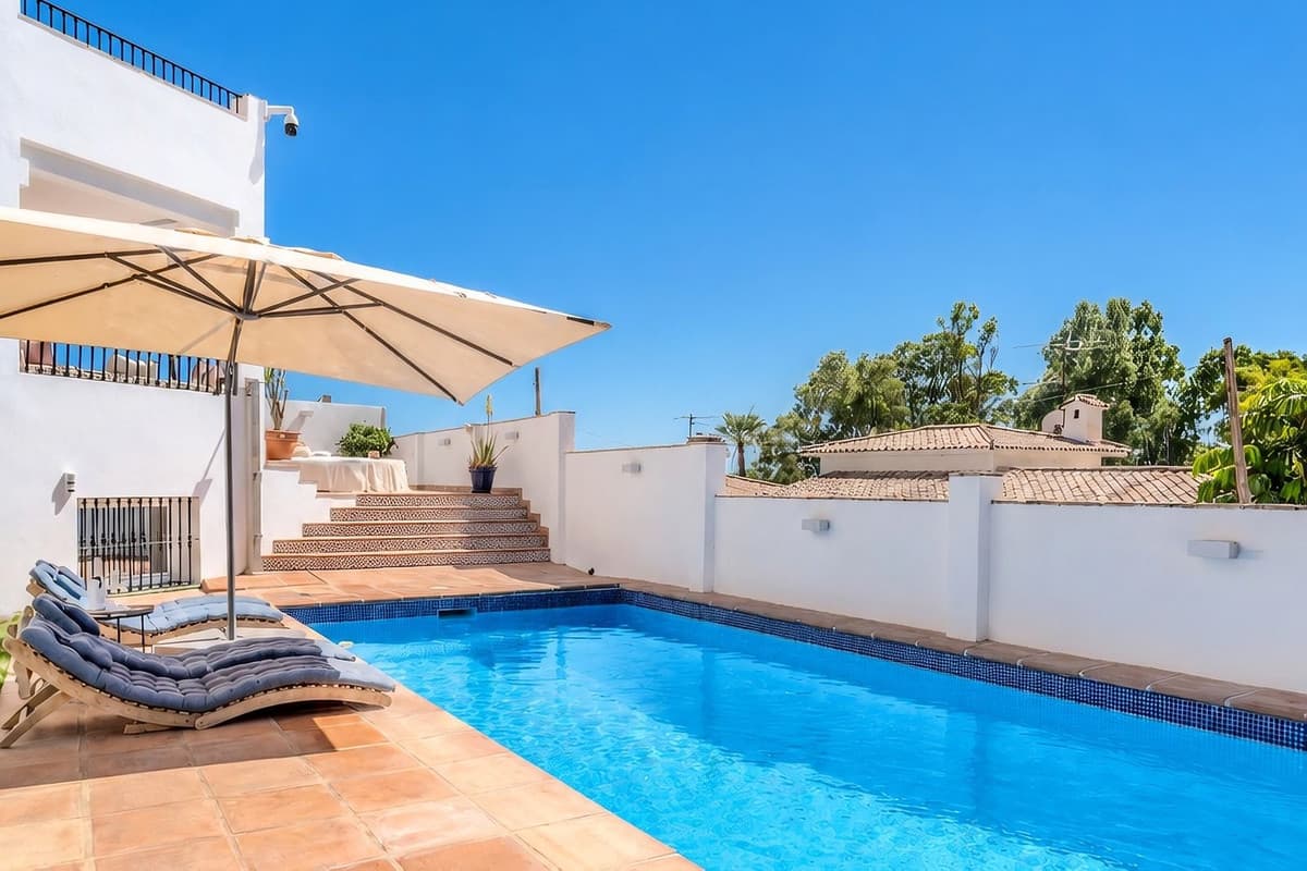 Detached Villa in Nueva Andalucía — photo 4 of 10