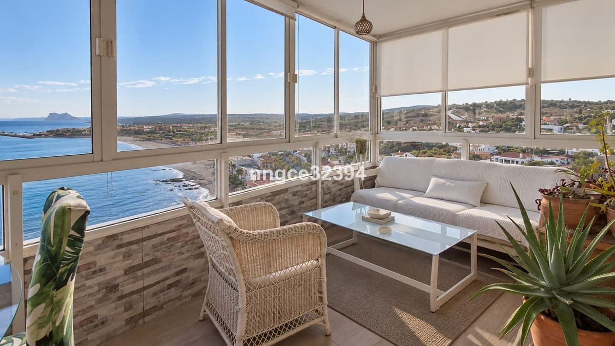 Top Floor Apartment in Torreguadiaro — photo 7 of 10
