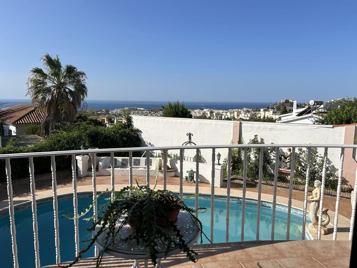 Detached Villa in Benalmadena — photo 1 of 10