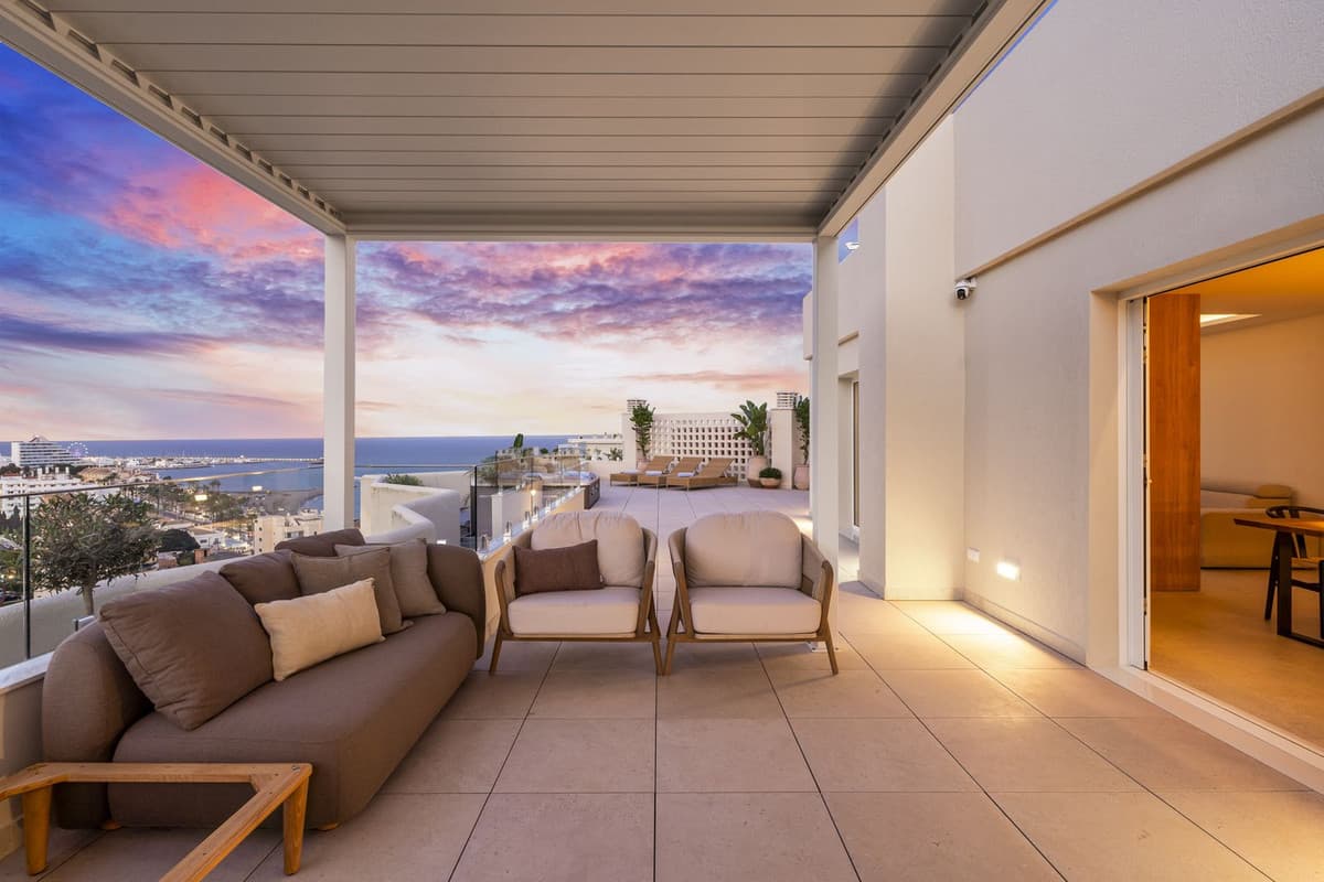 Penthouse in Benalmadena Costa — photo 3 of 10