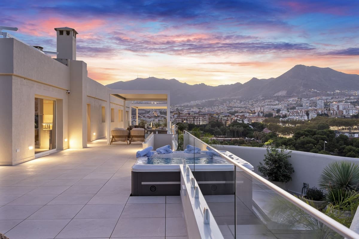 Penthouse in Benalmadena Costa — photo 4 of 10
