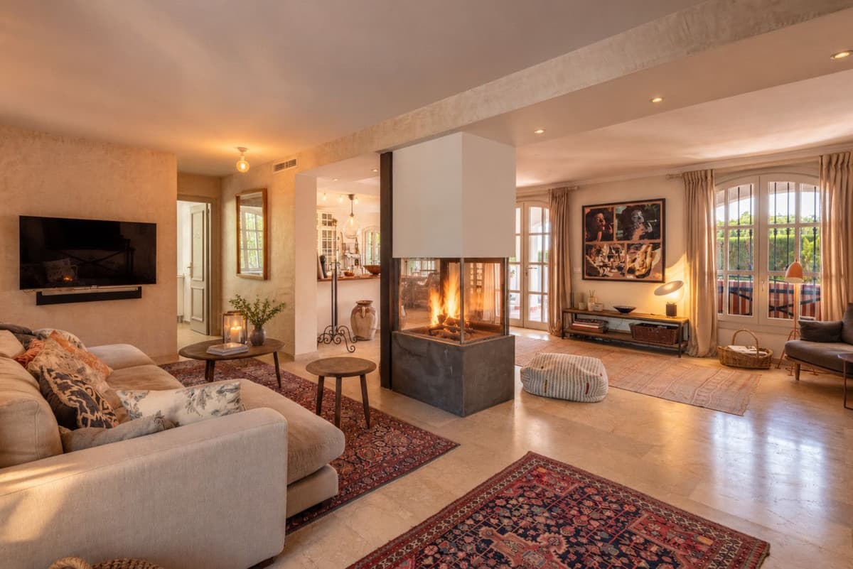 Detached Villa in Marbella — photo 3 of 10