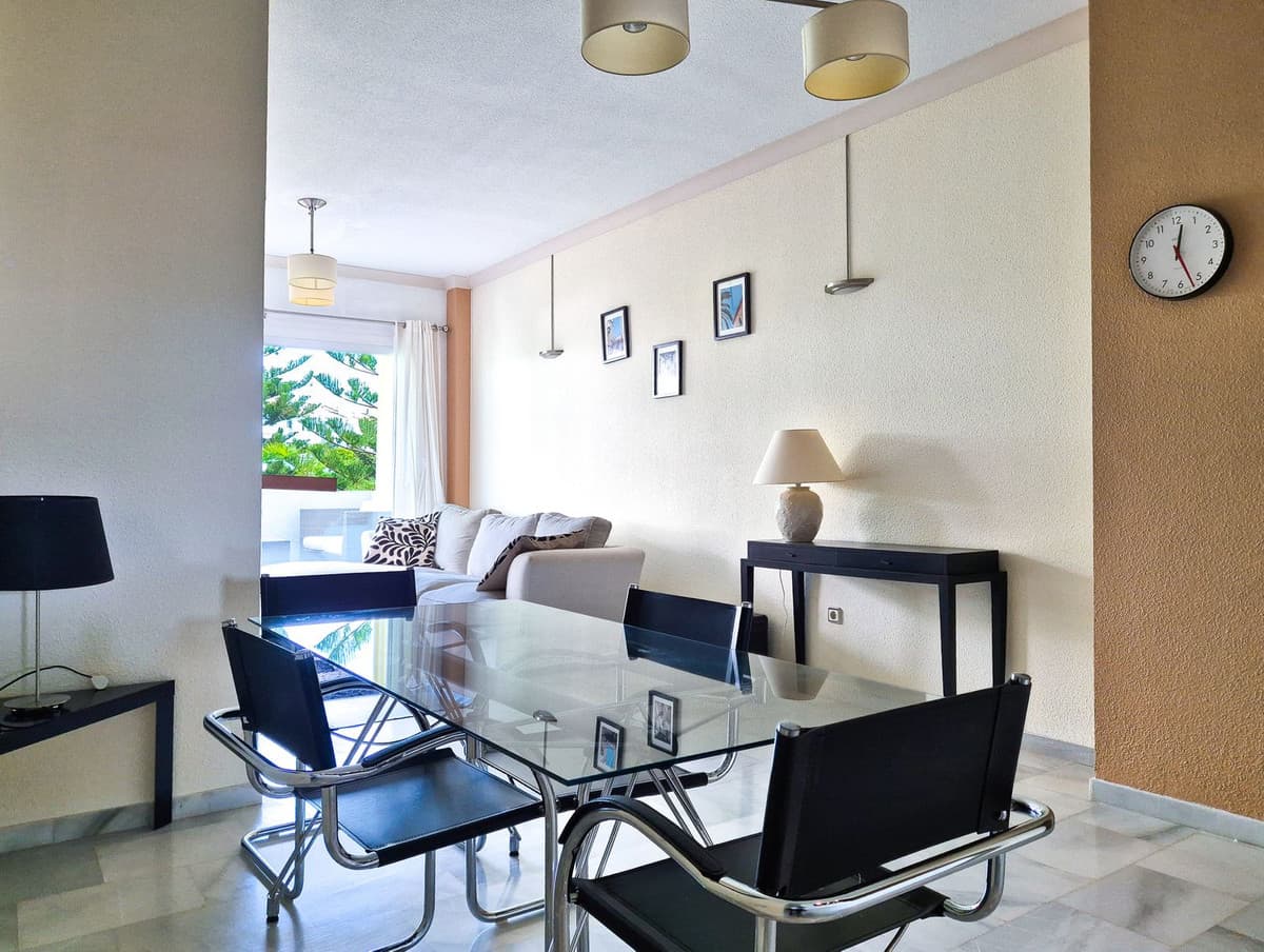 Middle Floor Apartment in Nueva Andalucía — photo 10 of 10