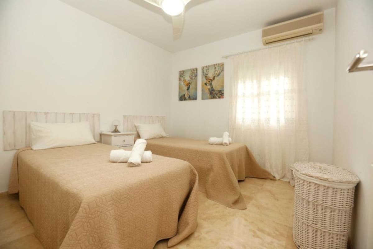 Townhouse in San Pedro de Alcántara — photo 7 of 10