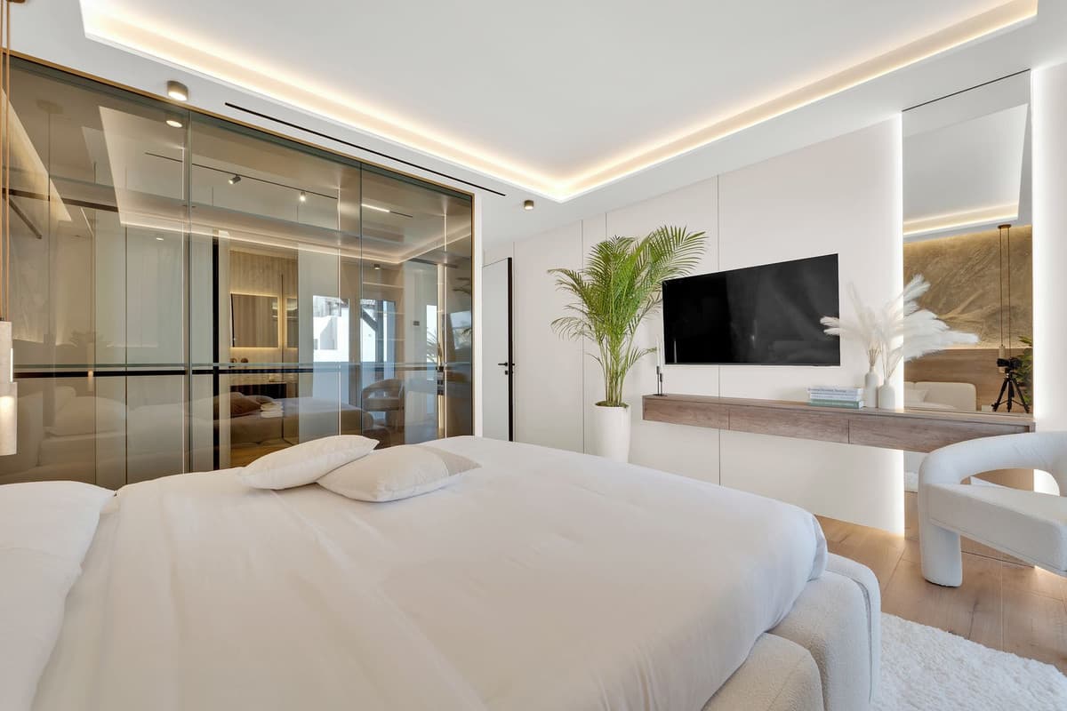 Middle Floor Apartment in Nagüeles — photo 9 of 10