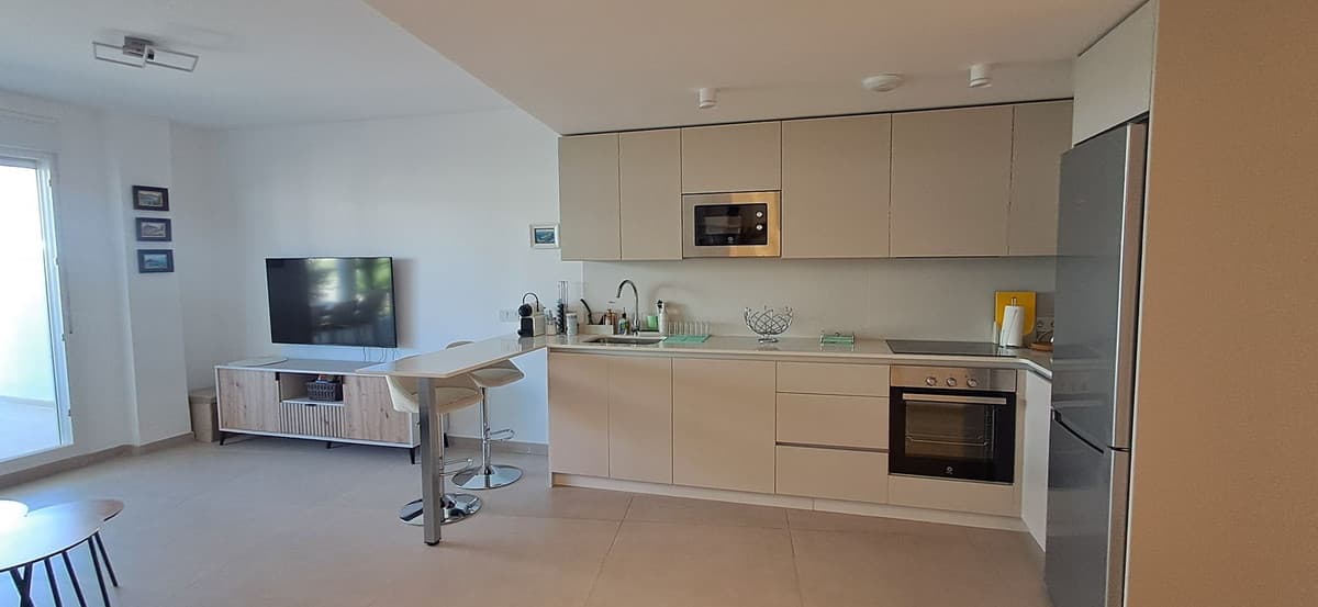 Middle Floor Apartment in Manilva — photo 8 of 10