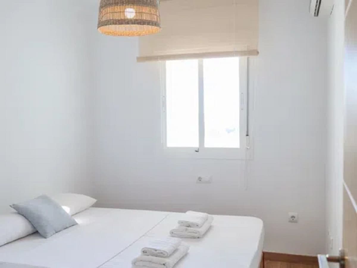 Middle Floor Apartment in El Pinillo — photo 8 of 10