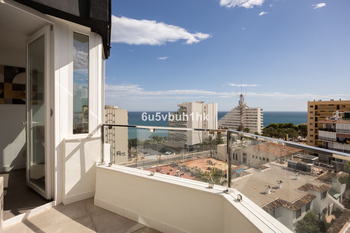 Middle Floor Apartment in Benalmadena Costa — photo 1 of 10
