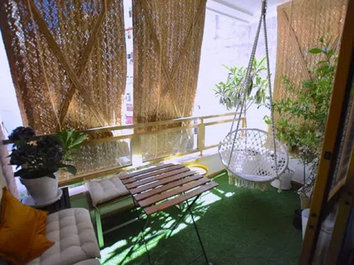 Middle Floor Apartment in Málaga Centro — photo 1 of 10