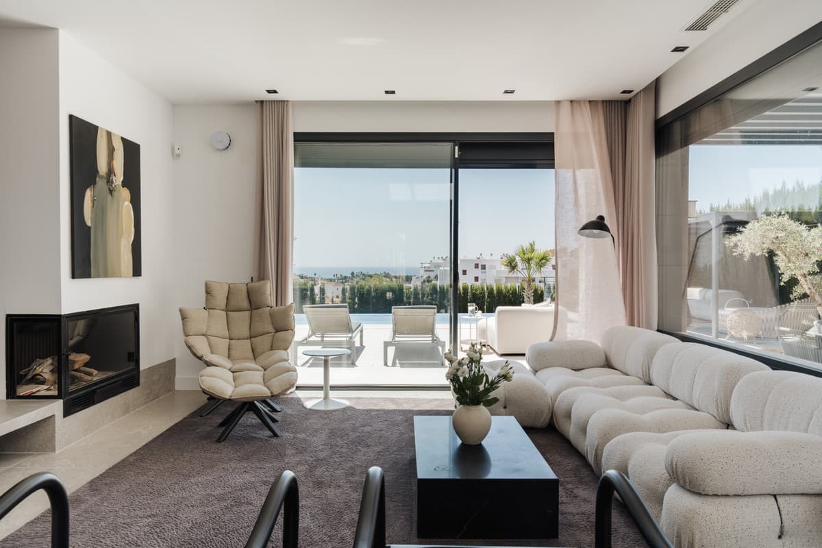 Detached Villa in Estepona — photo 1 of 10