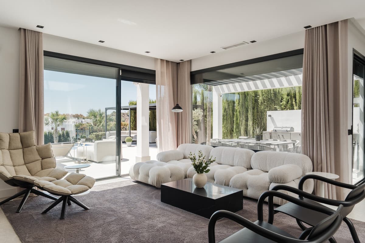 Detached Villa in Estepona — photo 2 of 10