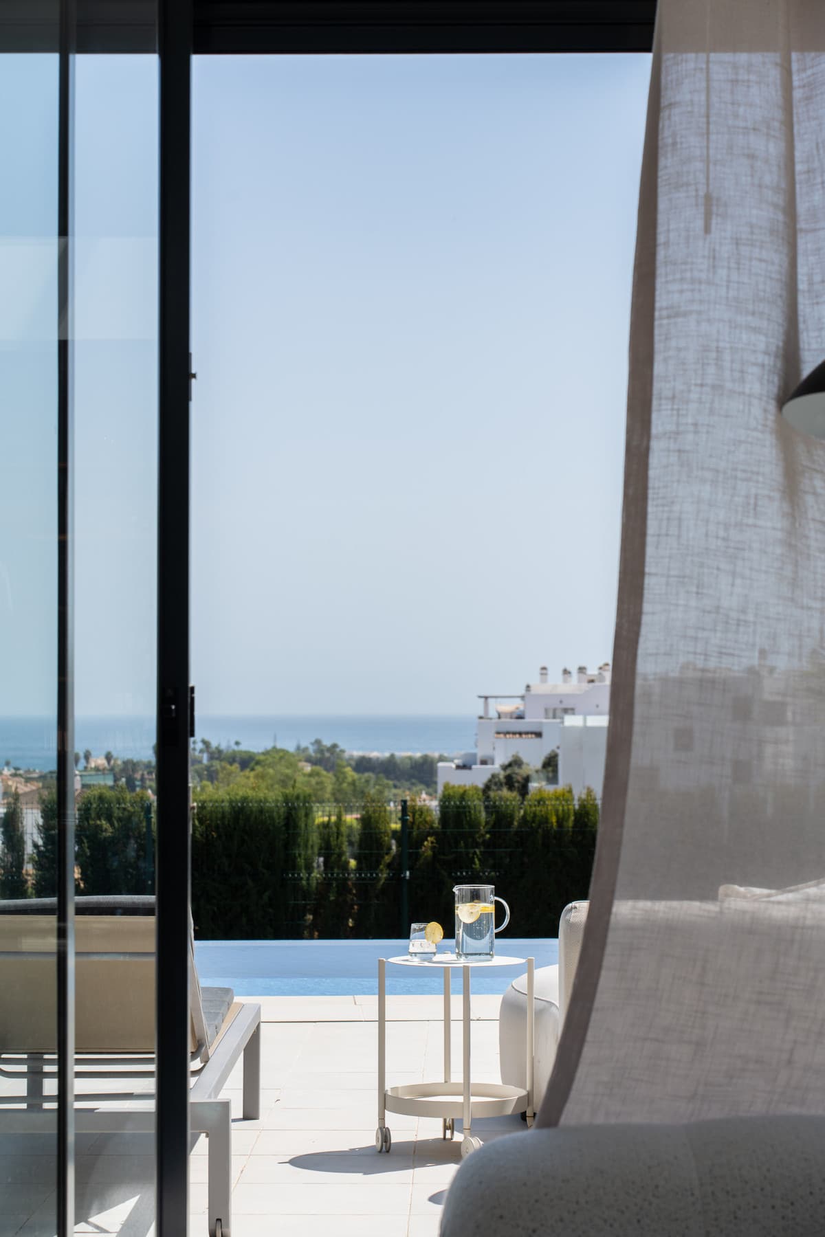 Detached Villa in Estepona — photo 3 of 10