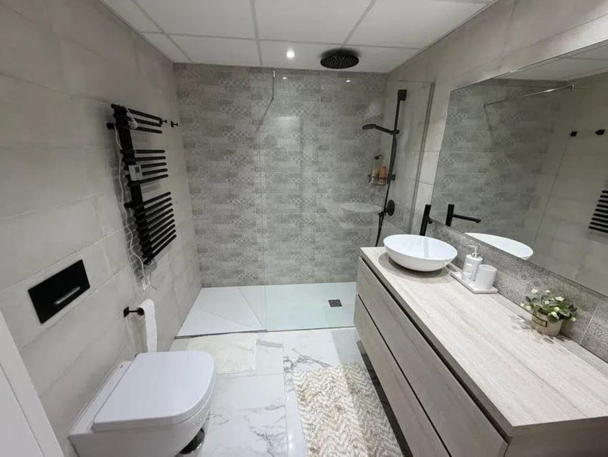 Middle Floor Apartment in Puerto Banús — photo 9 of 10