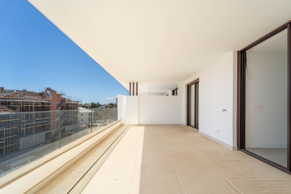 Middle Floor Apartment in Fuengirola — photo 2 of 10