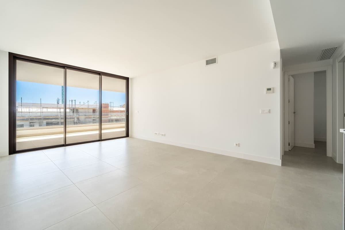 Middle Floor Apartment in Fuengirola — photo 4 of 10