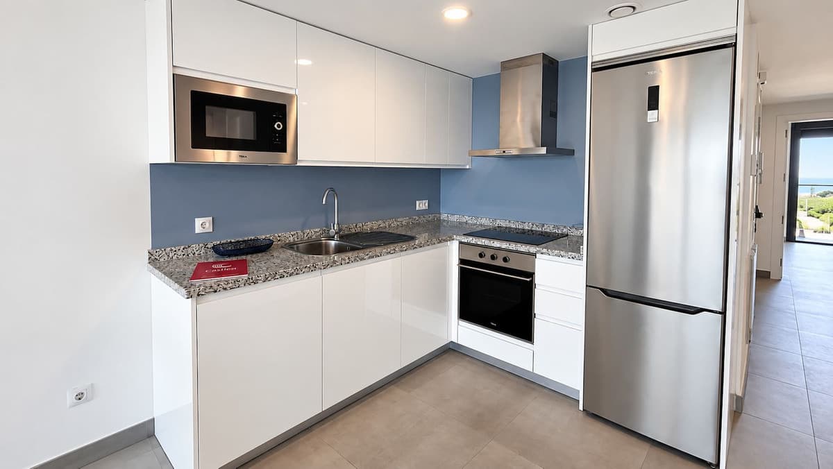 Middle Floor Apartment in La Duquesa — photo 9 of 10
