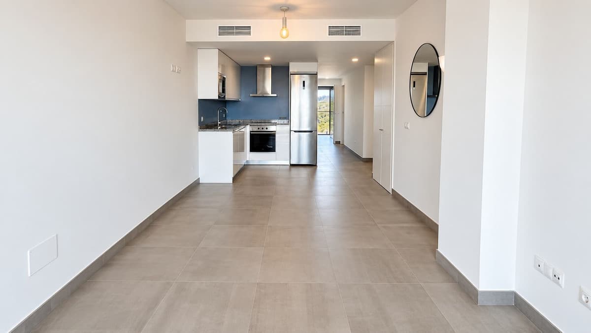 Middle Floor Apartment in La Duquesa — photo 10 of 10