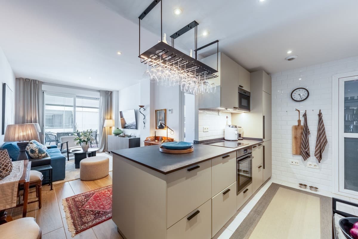 Middle Floor Apartment in La Campana — photo 1 of 10