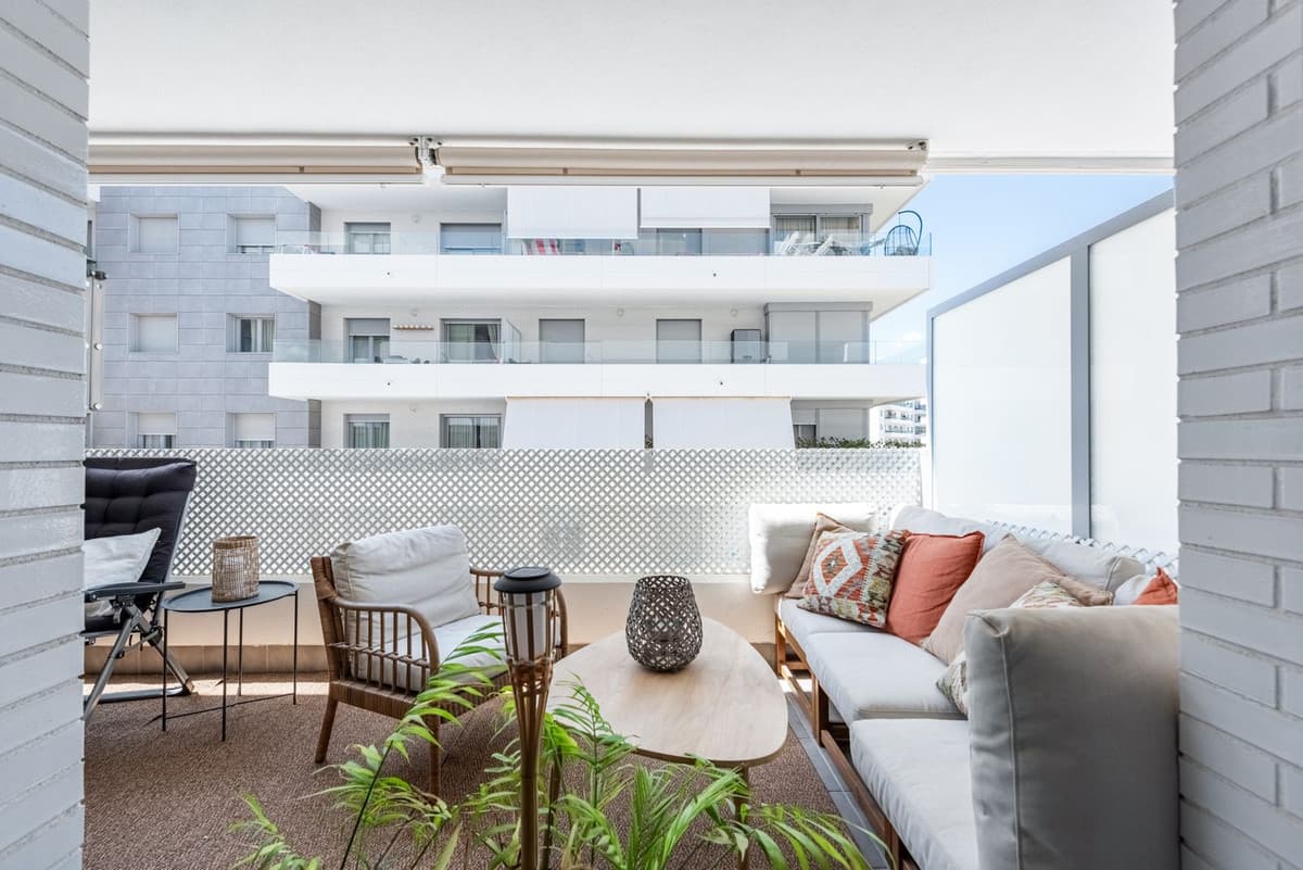 Middle Floor Apartment in La Campana — photo 5 of 10