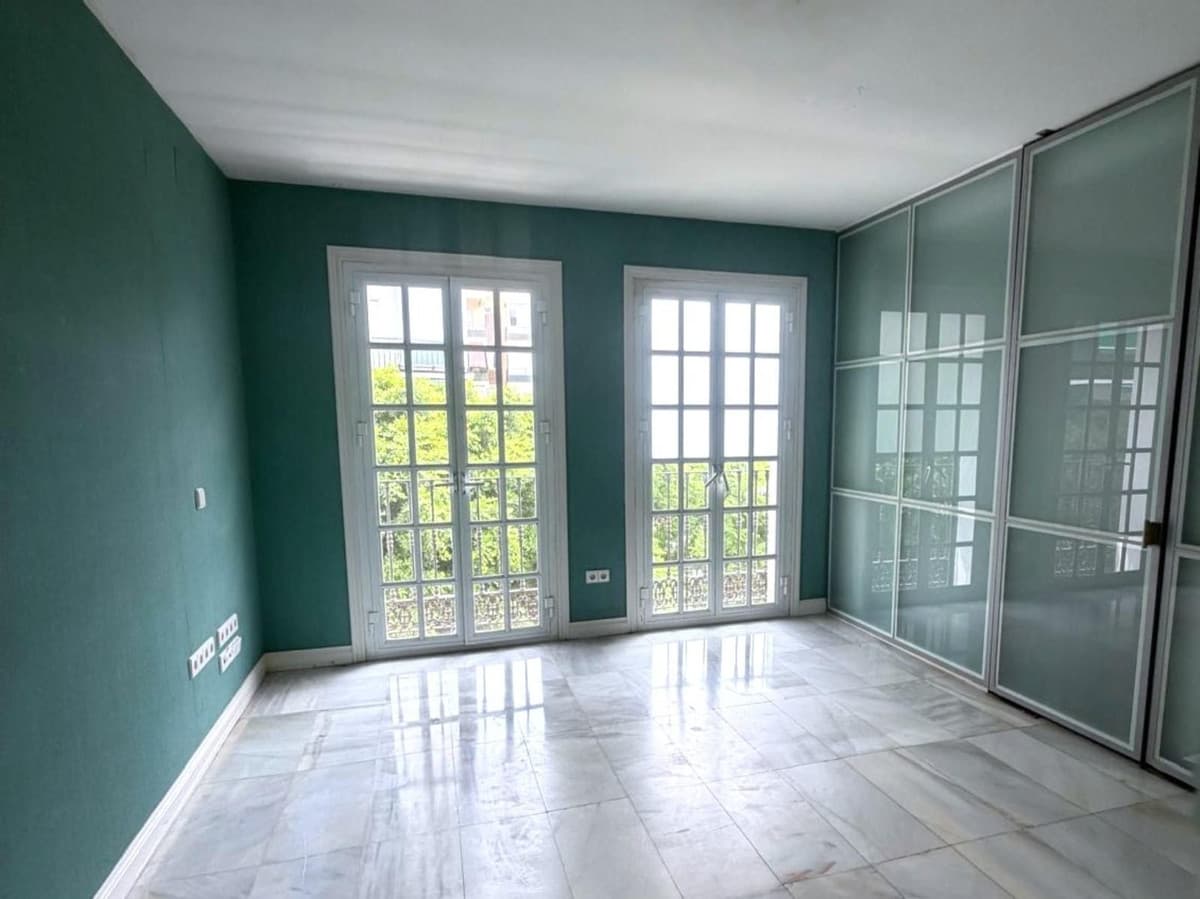 Middle Floor Apartment in Marbella — photo 8 of 10