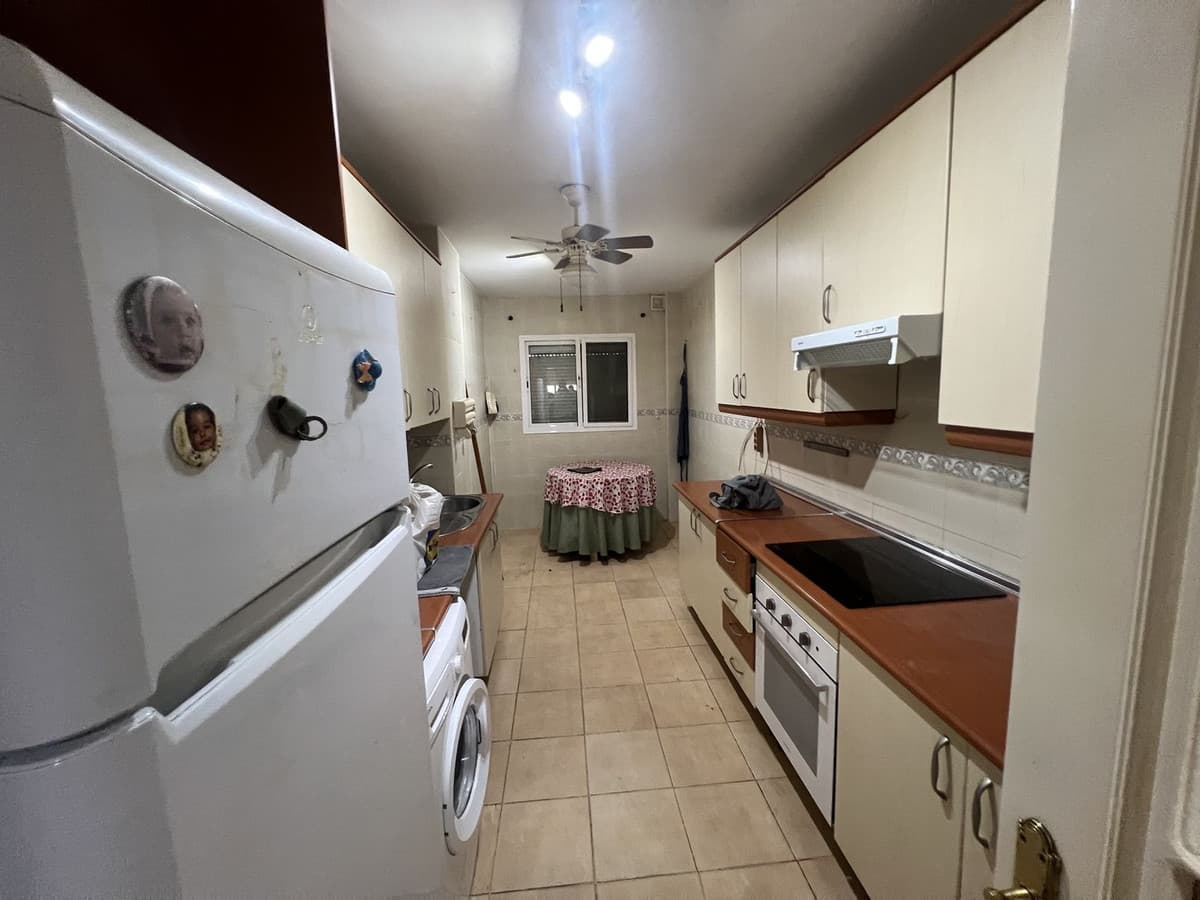 Ground Floor Apartment in Estepona — photo 5 of 10