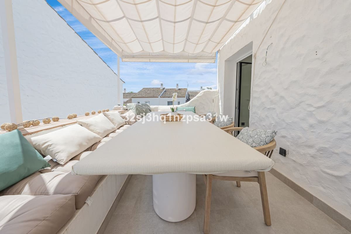 Penthouse in Estepona — photo 9 of 10