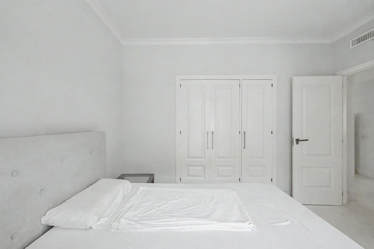 Ground Floor Apartment in Benahavís — photo 10 of 10