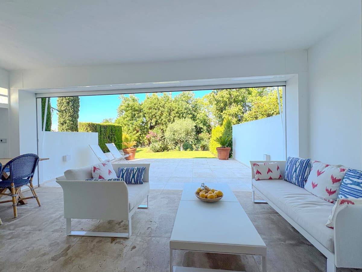 Townhouse in Nueva Andalucía — photo 9 of 10