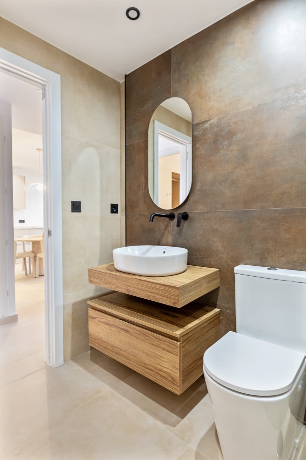 Middle Floor Apartment in Nueva Andalucía — photo 8 of 10
