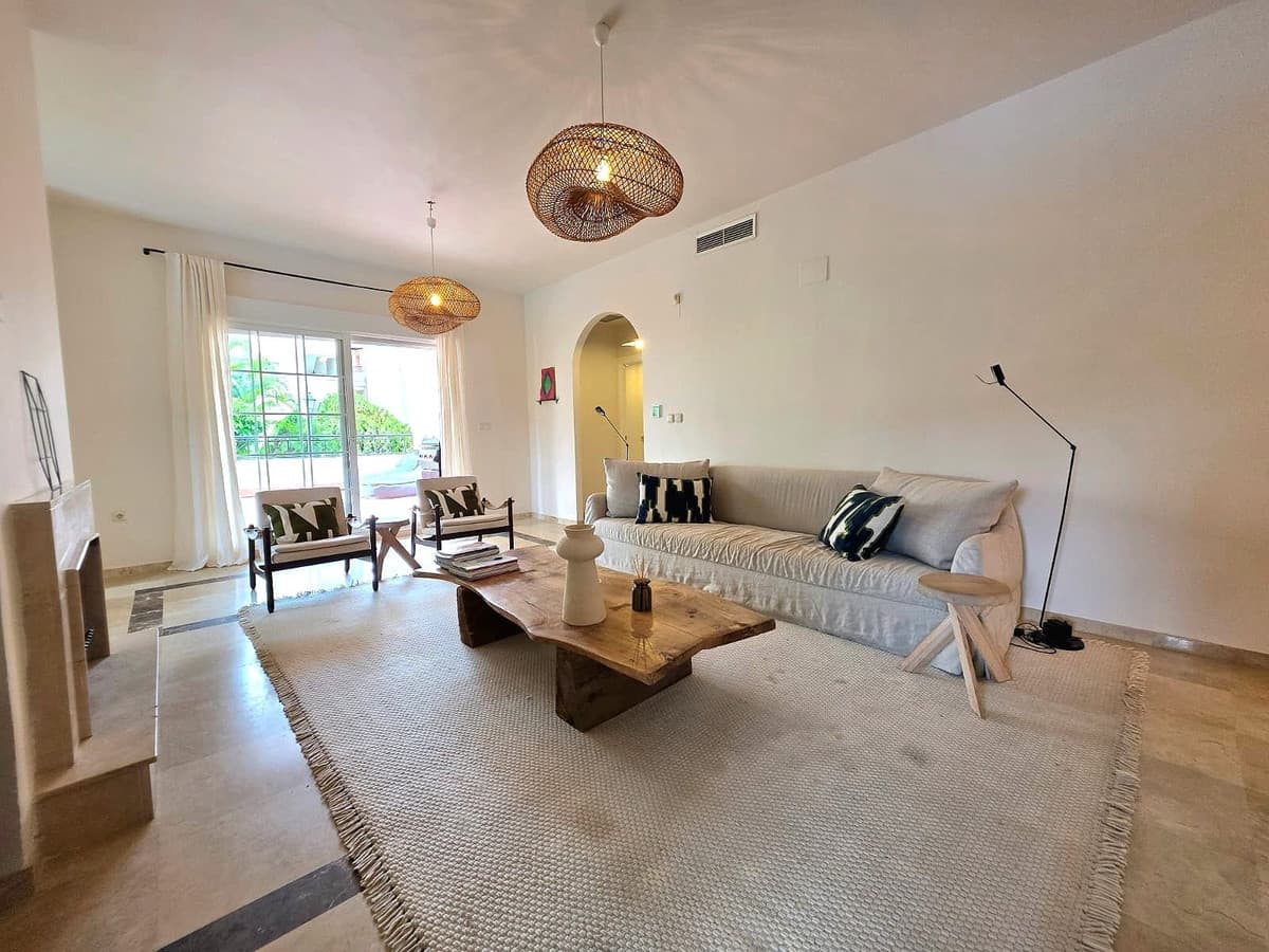 Ground Floor Apartment in Aloha — photo 8 of 10