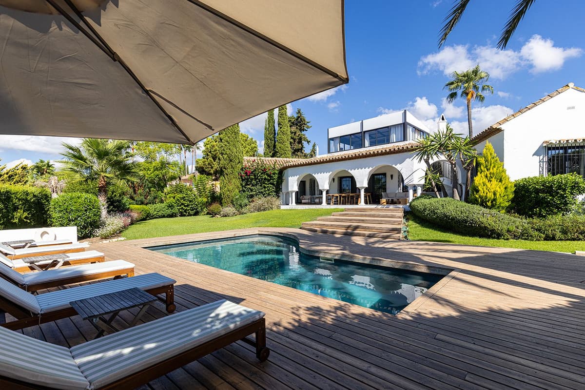 Detached Villa in Hacienda Las Chapas — photo 3 of 10