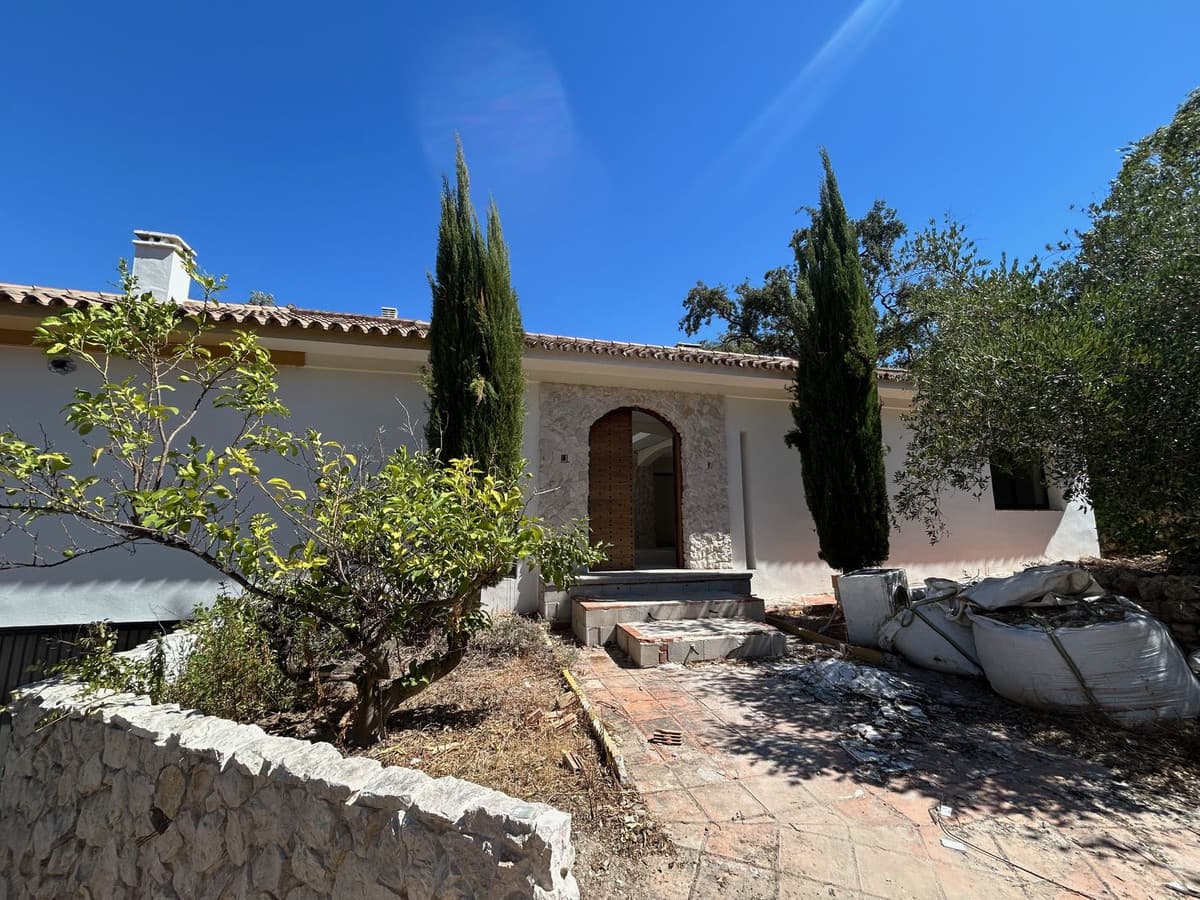 Detached Villa in La Mairena — photo 2 of 10