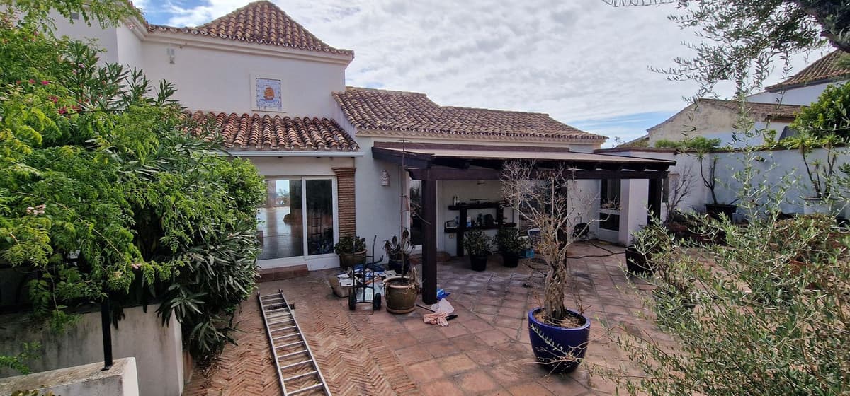 Detached Villa in Manilva — photo 4 of 10