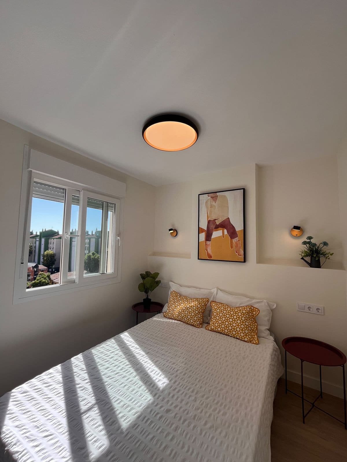 Middle Floor Apartment in El Palo — photo 8 of 10