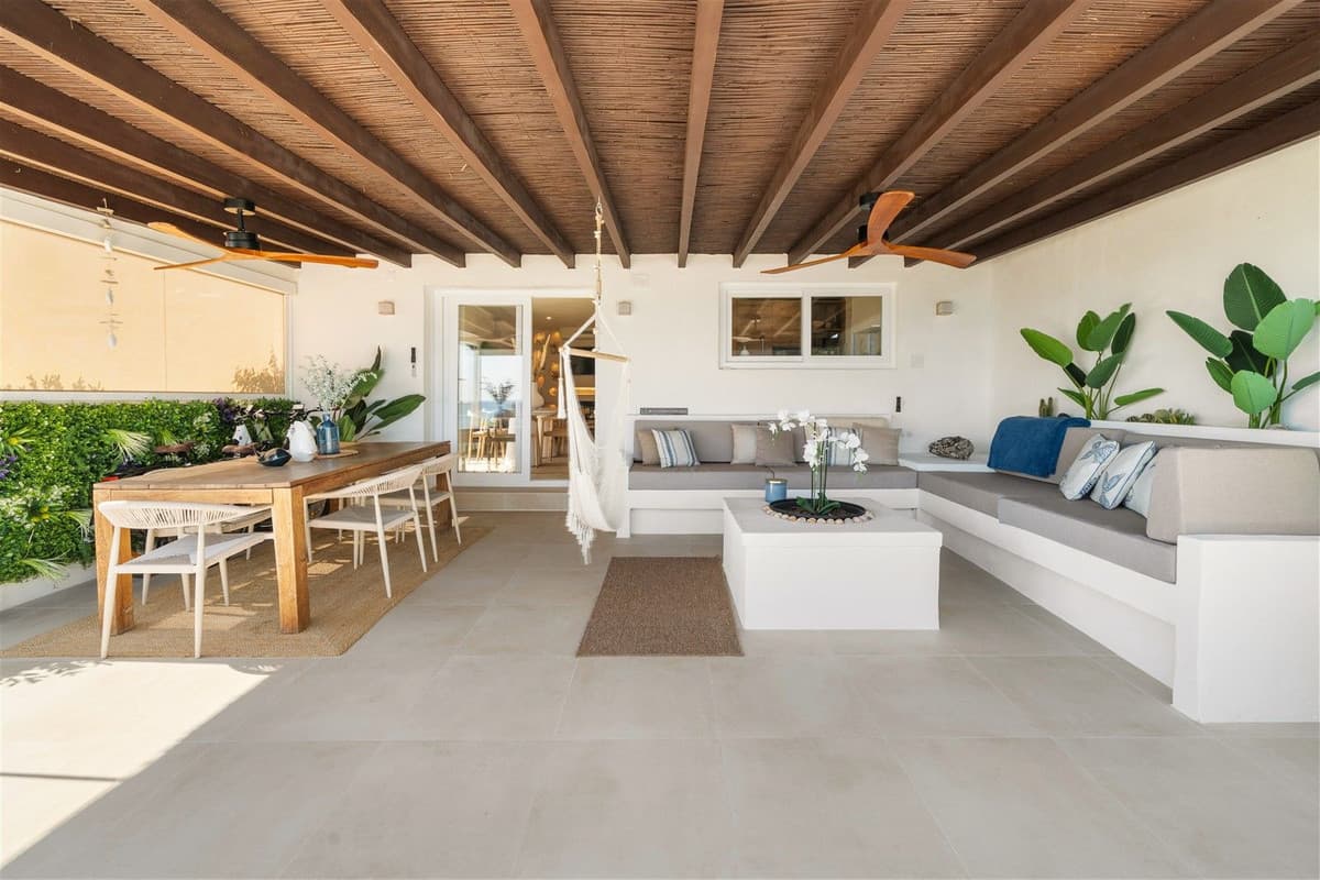 Semi-Detached House in Estepona — photo 2 of 10