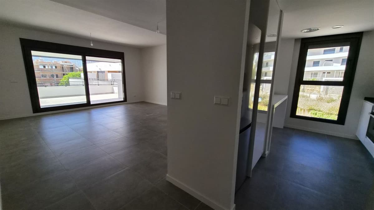 Middle Floor Apartment in Estepona — photo 8 of 10