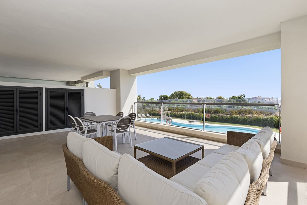 Middle Floor Apartment in Casares Playa — photo 7 of 10