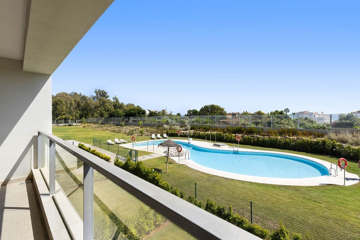 Middle Floor Apartment in Casares Playa — photo 8 of 10