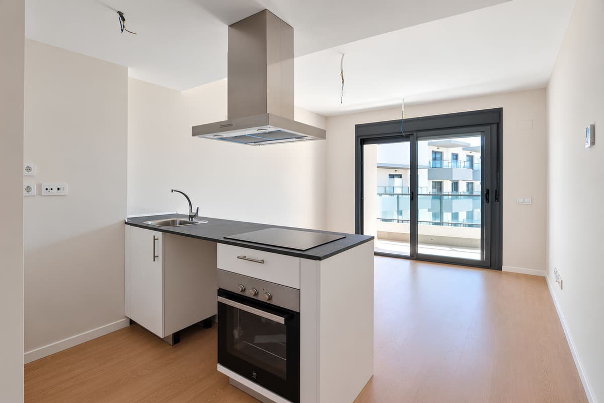 Middle Floor Apartment in Las Lagunas — photo 3 of 10