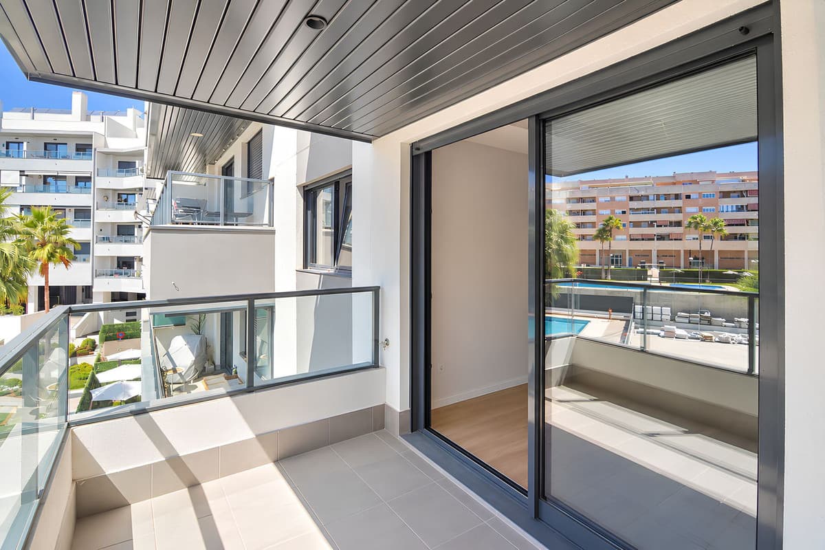 Middle Floor Apartment in Las Lagunas — photo 4 of 10